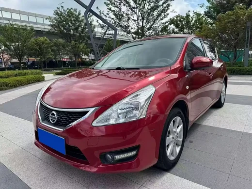 Nissan Tiida 2013 1.6L CVT Cool Edition