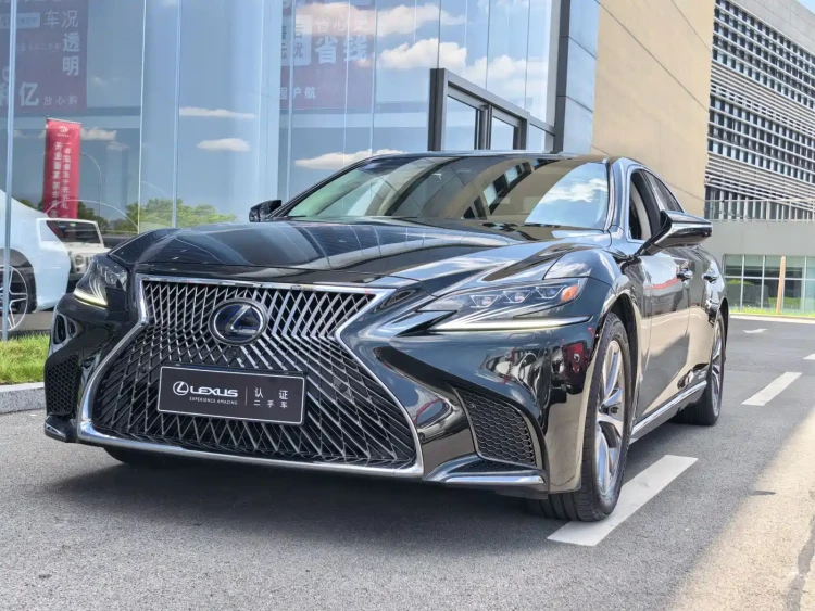 Lexus LS 2020 500h Excellence (China V)
