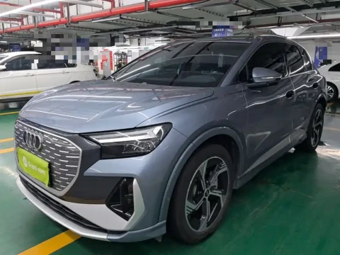 Audi Q4 e-tron 2023 40 e-tron Pioneer Edition