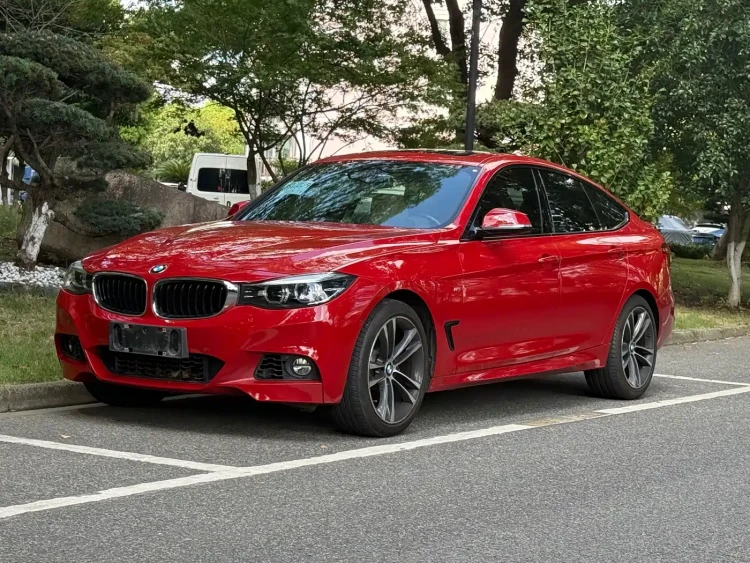 BMW 3 Series GT 2018 330i xDrive M Sport