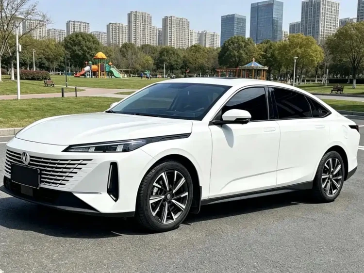 Changan Yida 2023 Blue Whale NE 1.5T GDI DCT Premium